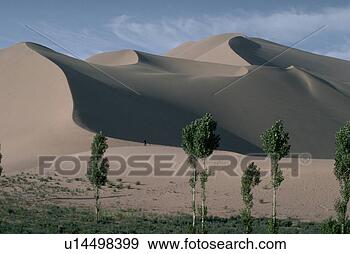 Stock Photograph - dunhuang, singing, 
desert, gobi, 
sand, mountains. 
fotosearch - search 
stock photos, 
pictures, images, 
and photo clipart