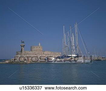 Picture - agios nikolaos, 
crete, greece, 
europe, front 
view, pan focus. 
fotosearch - search 
stock photos, 
pictures, images, 
and photo clipart