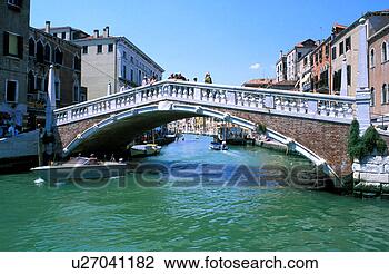 Stock Photo - speedboat and 
bridge venice. 
fotosearch - search 
stock photos, 
pictures, images, 
and photo clipart