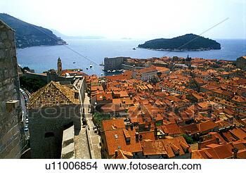 Stock Photo - looking down on 
the old town of 
dubrovnik. fotosearch 
- search stock 
photos, pictures, 
images, and photo 
clipart