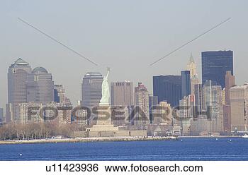 Stock Photo - statue of liberty 
post 9/11 without 
world trade towers 
and new york. 
fotosearch - search 
stock photos, 
pictures, images, 
and photo clipart