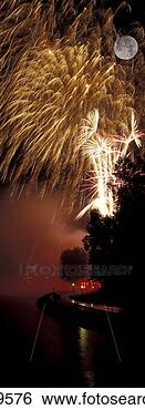 Stock Photo - fest, celebration, 
eve, event, festlichkeit, 
fireworks, full. 
fotosearch - search 
stock photos, 
pictures, images, 
and photo clipart