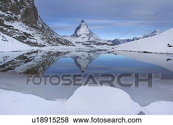 Stock Photo - bank, abhaenge, 
apar, ausblic, 
calm, calmness. 
fotosearch - search 
stock photos, 
pictures, images, 
and photo clipart