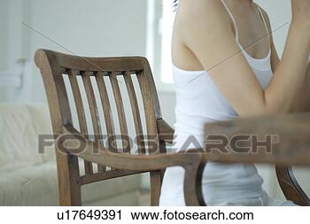 Arquivo de Fotografia - unrecognizable, 
 mulher,  tabela, 
 pequeno almoço. 
fotosearch - busca 
de fotos, imagens 
e clipart
