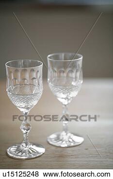 Banco de Imagem - par,  vinho,  
vidro. fotosearch 
- busca de fotos, 
imagens e clipart