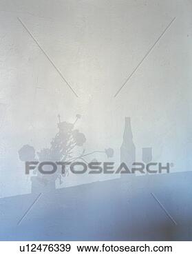 Arquivo Fotográficos - silueta,  wineglass, 
 garrafa,  grupo, 
 flores. fotosearch 
- busca de fotos, 
imagens e clipart