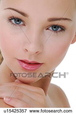 Picture - portrait of a 
young woman. fotosearch 
- search stock 
photos, pictures, 
images, and photo 
clipart