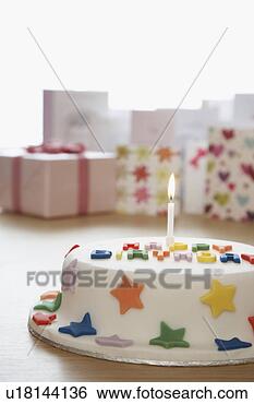 அழகிய கேக்  birthday cake  - Page 4 Decorated-birthday-cake_~u18144136