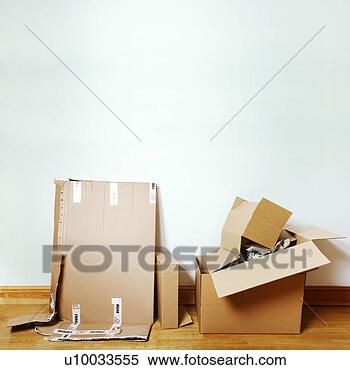 Stock Image - empty cardboard 
boxes in a room. 
fotosearch - search 
stock photos, 
pictures, images, 
and photo clipart