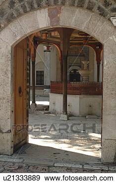Stock Photograph - entrance to the 
mosque. fotosearch 
- search stock 
photos, pictures, 
images, and photo 
clipart