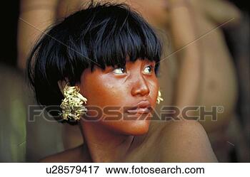 Picture - yanomami young 
girl before painting, 
south of venezuela. 
fotosearch - search 
stock photos, 
pictures, images, 
and photo clipart