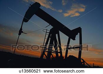 Stock Photography - silhouetted oil 
rig. fotosearch 
- search stock 
photos, pictures, 
images, and photo 
clipart