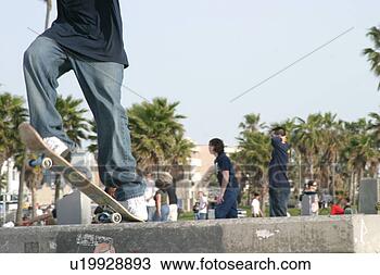 Stock Photo - skateboarder in 
venice 699. fotosearch 
- search stock 
photos, pictures, 
images, and photo 
clipart