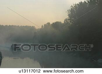Stock Photo - outdoor, nature, 
natural, environment, 
beauty, climate. 
fotosearch - search 
stock photos, 
pictures, images, 
and photo clipart