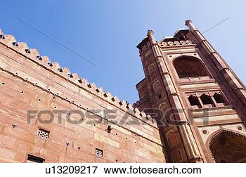Picture - low angle view 
of a monument, 
 buland darwaza, 
 fatehpur sikri. 
fotosearch - search 
stock photos, 
pictures, images, 
and photo clipart