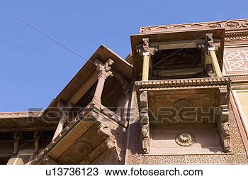 Stock Photo - low angle view 
of a fort,  jahangiri 
mahal,  agra fort, 
 agra,  uttar. 
fotosearch - search 
stock photos, 
pictures, images, 
and photo clipart