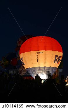 Stock Photograph - gatineau hot air 
balloon festival, 
quebec canada-night 
lights. fotosearch 
- search stock 
photos, pictures, 
images, and photo 
clipart