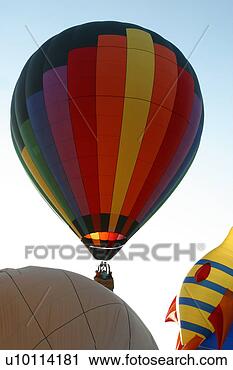 Stock Photography - gatineau hot air 
balloon festival, 
quebec canada. 
fotosearch - search 
stock photos, 
pictures, images, 
and photo clipart