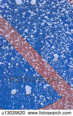 Stock Photography - storm, winter, 
season, snow, 
blizzard, freeze. 
fotosearch - search 
stock photos, 
pictures, images, 
and photo clipart