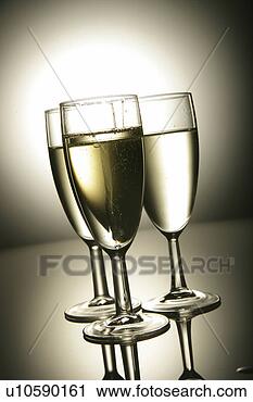 Stock Photography - bavaria, blasen, 
bar, allemagne, 
alive, beverages, 
anstoßen. fotosearch 
- search stock 
photos, pictures, 
images, and photo 
clipart