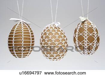 Picture - bowl, around-ticks, 
beige, background, 
at home, brauchtum, 
amount. fotosearch 
- search stock 
photos, pictures, 
images, and photo 
clipart