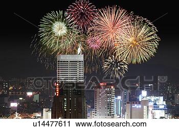 Stock Photography - night view, korea, 
outdoors, landscape, 
scenic, night, 
asia. fotosearch 
- search stock 
photos, pictures, 
images, and photo 
clipart