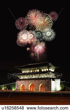 Stock Photo - night view, korea, 
outdoors, landscape, 
scenic, night, 
asia. fotosearch 
- search stock 
photos, pictures, 
images, and photo 
clipart