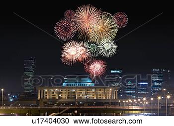 Stock Photography - night view, korea, 
outdoors, landscape, 
scenic, night, 
asia. fotosearch 
- search stock 
photos, pictures, 
images, and photo 
clipart