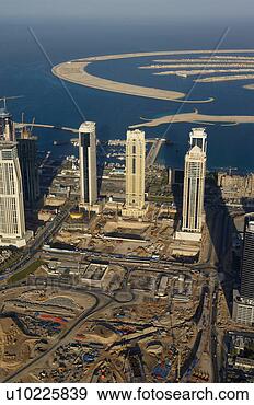 Stock Photograph - dubai, aerial, 
airborne, sky, 
december, 2006. 
fotosearch - search 
stock photos, 
pictures, images, 
and photo clipart