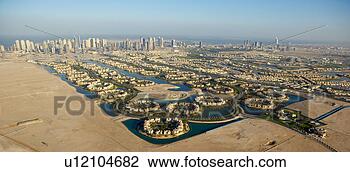Stock Photo - dubai, aerial, 
airborne, sky, 
december, 2006. 
fotosearch - search 
stock photos, 
pictures, images, 
and photo clipart