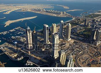 Stock Photo - dubai, aerial, 
airborne, sky, 
december, 2006. 
fotosearch - search 
stock photos, 
pictures, images, 
and photo clipart