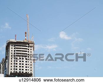 Stock Photo - dubai, sheikh, 
zayed, road, towers, 
sky, scrapper. 
fotosearch - search 
stock photos, 
pictures, images, 
and photo clipart