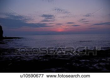 Picture - ocean, cloud, 
sea, landscape, 
scenery, sunset. 
fotosearch - search 
stock photos, 
pictures, images, 
and photo clipart