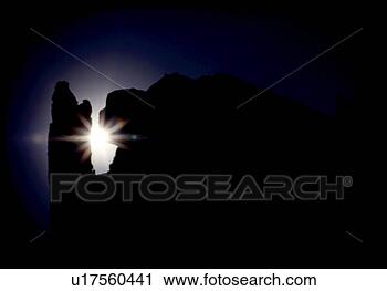 Stock Photography - sea, nature, stack 
rock, rock formation, 
scene, landscape. 
fotosearch - search 
stock photos, 
pictures, images, 
and photo clipart