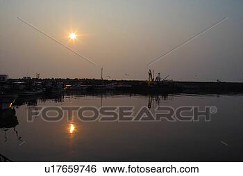 Stock Photo - sky, fish, landscape, 
scenery, fishingboat, 
sunrise, object. 
fotosearch - search 
stock photos, 
pictures, images, 
and photo clipart