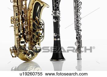 clarinet saxophone