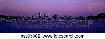 Stock Photo - panoramic view 
of city skyline, 
seattle. fotosearch 
- search stock 
photos, pictures, 
images, and photo 
clipart