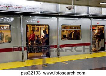 Stock Photo - subway train at 
station platform, 
shanghai. fotosearch 
- search stock 
photos, pictures, 
images, and photo 
clipart