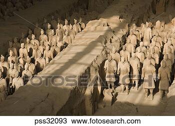 Stock Photo - terracotta soldiers 
in the mausoleum 
of emperor qin 
shi huang. fotosearch 
- search stock 
photos, pictures, 
images, and photo 
clipart