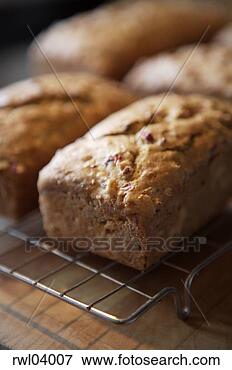Picture - close-up of bread 
on cooling rack. 
fotosearch - search 
stock photos, 
pictures, images, 
and photo clipart