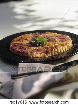 Stock Photo - fruit tart on 
serving tray. 
fotosearch - search 
stock photos, 
pictures, images, 
and photo clipart