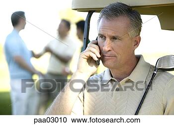 Arquivo de Fotografias - falando,  célula, 
 telefone,  golfe, 
 curso. fotosearch 
- busca de fotos, 
imagens e clipart