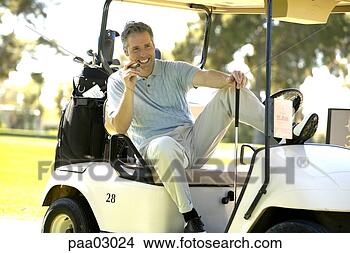 Banco de Imagem - relaxante,  charuto, 
 golfe,  carreta. 
fotosearch - busca 
de fotos, imagens 
e clipart