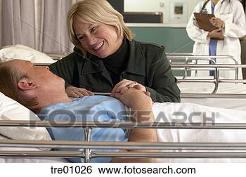 Banco de Imagem - esposa,  sorrindo, 
 marido,  hospitalar. 
fotosearch - busca 
de fotos, imagens 
e clipart