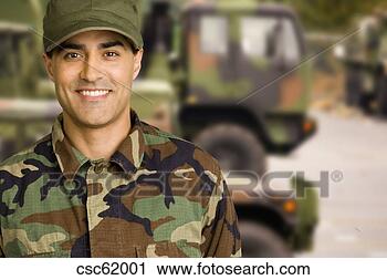 Arquivo de Fotografia - macho,  soldado, 
 desgastar,  camuflagem. 
fotosearch - busca 
de fotos, imagens 
e clipart