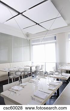 Banco de Imagem - fila,  tabelas, 
 restaurante. 
fotosearch - busca 
de fotos, imagens 
e clipart
