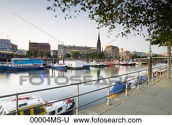 Stock Photo - germany, hamburg, 
view of inner 
harbor, oldtown 
and st nicolai 
church. fotosearch 
- search stock 
photos, pictures, 
images, and photo 
clipart