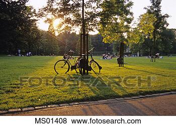 Stock Photo - park, rotterdam, 
netherlands. fotosearch 
- search stock 
photos, pictures, 
images, and photo 
clipart