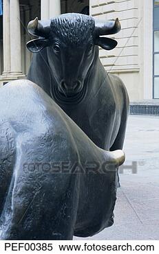 Stock Image - bull and bear 
sculptures outside 
frankfurt stock 
exchange. fotosearch 
- search stock 
photos, pictures, 
images, and photo 
clipart