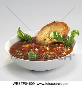 Arquivo Fotográficos - gazpacho,  espanhol, 
 gelado,  tomate, 
 sopa,  tigela. 
fotosearch - busca 
de fotos, imagens 
e clipart